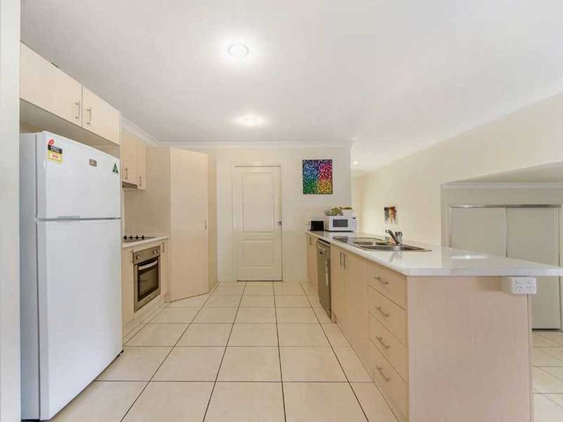 Photo - 2/34 Worchester Terrace, Reedy Creek QLD 4227 - Image 4