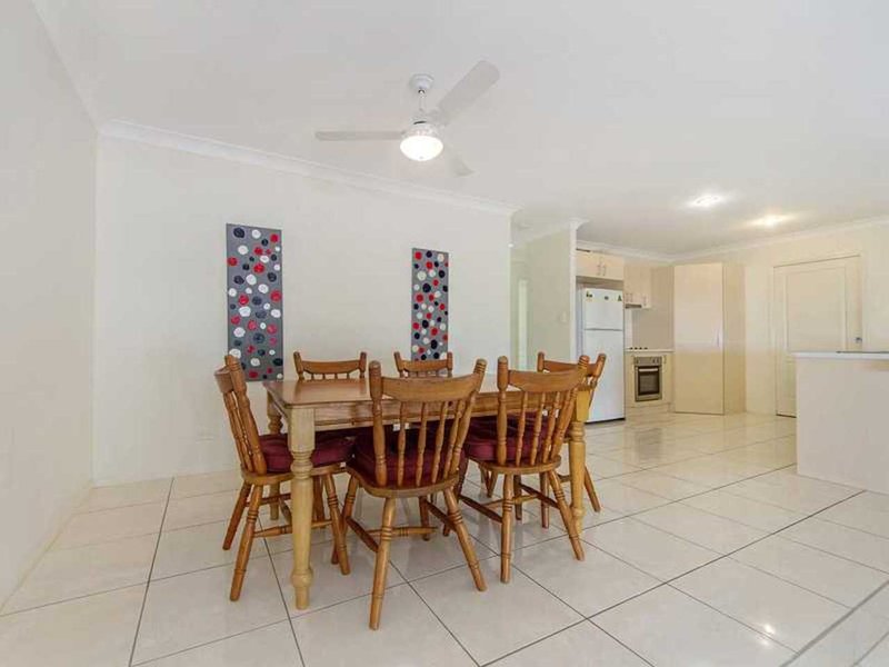 Photo - 2/34 Worchester Terrace, Reedy Creek QLD 4227 - Image 6