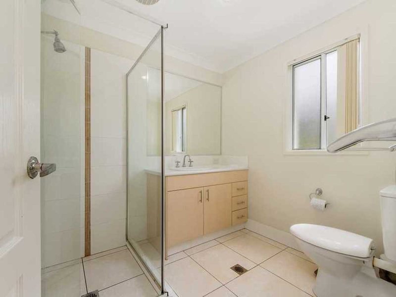 Photo - 2/34 Worchester Terrace, Reedy Creek QLD 4227 - Image 11