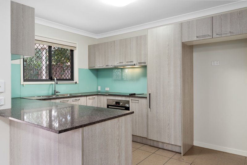 Photo - 23/40 Lakefield Place, Runcorn QLD 4113 - Image 4