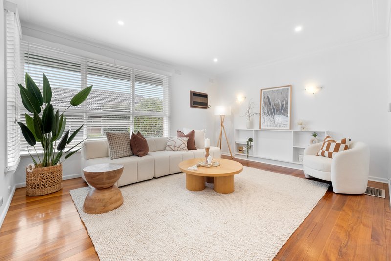 Photo - 2/344-346 Waverley Road, Mount Waverley VIC 3149 - Image 1