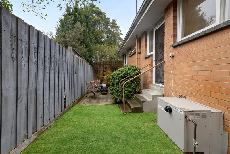 Photo - 2/344-346 Waverley Road, Mount Waverley VIC 3149 - Image 12