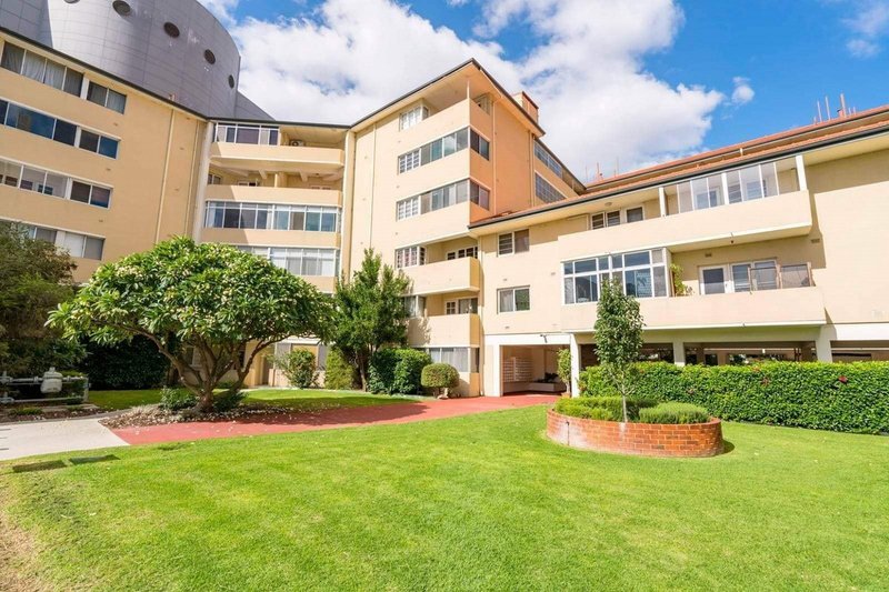 Photo - 23/45 Adelaide Terrace, East Perth WA 6004 - Image 9