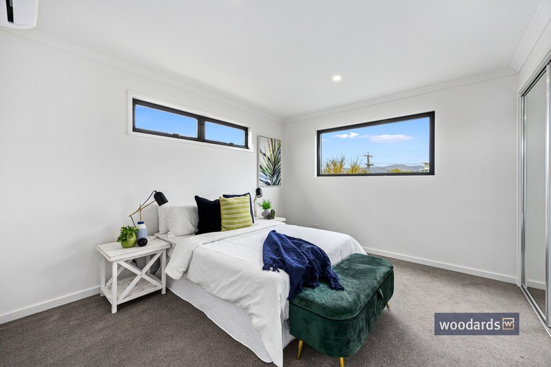 Photo - 2,3,4,5/8 Deschamps Street, Lilydale VIC 3140 - Image 11