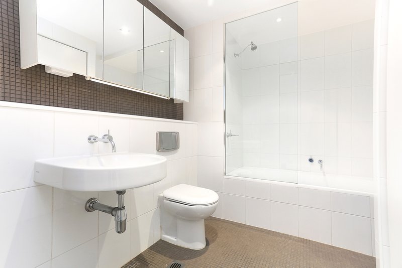 Photo - 23/5-13 Larkin Street, Camperdown NSW 2050 - Image 3