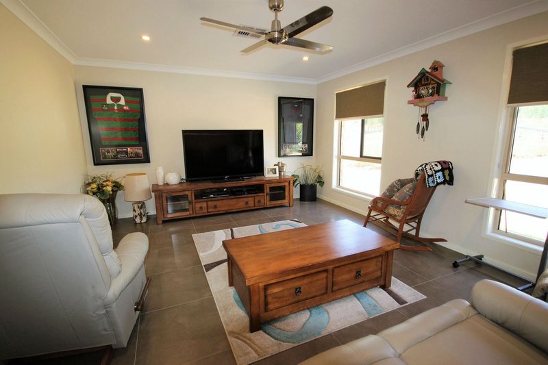 Photo - 235-237 Stephens Place, Kooralbyn QLD 4285 - Image 7