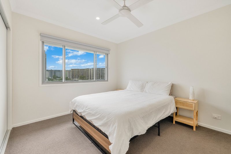 Photo - 23/5 Affinity Place, Birtinya QLD 4575 - Image 6