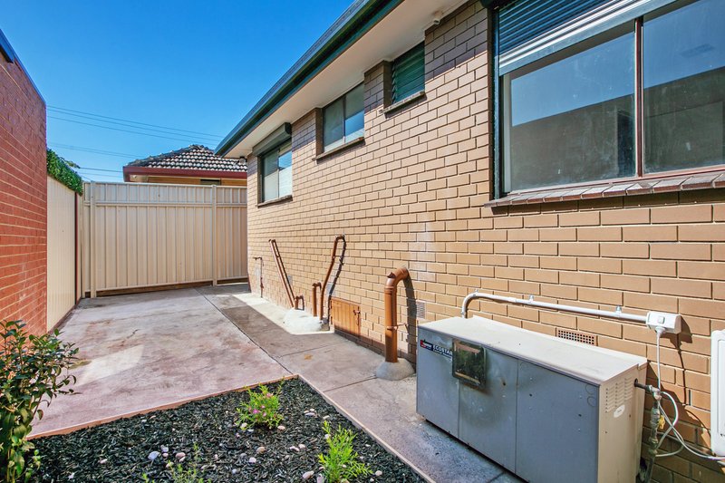 Photo - 2/35 Allenby Avenue, Reservoir VIC 3073 - Image 8