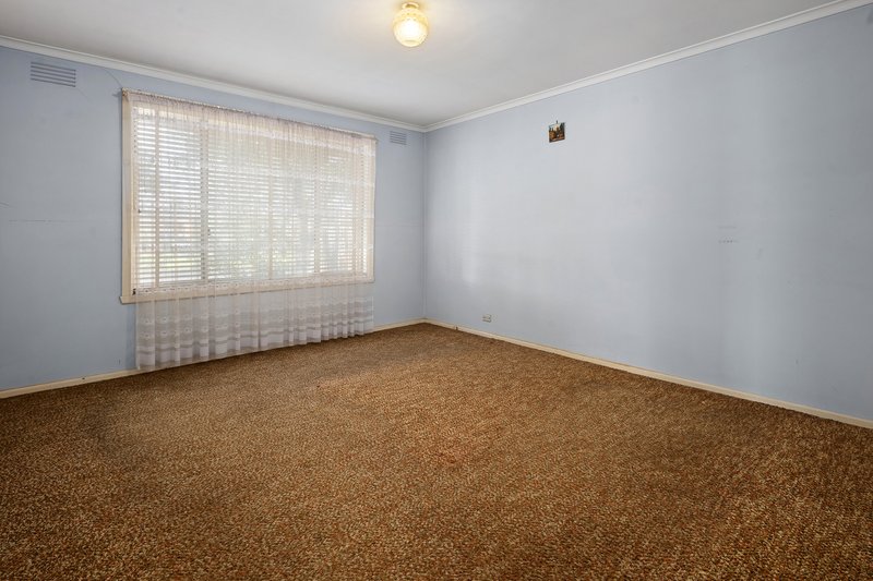 Photo - 235 Dalton Road, Lalor VIC 3075 - Image 7