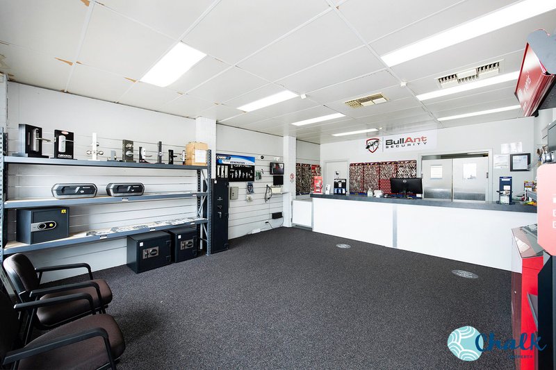 Photo - 2/35 Dixon Road, Rockingham WA 6168 - Image 5