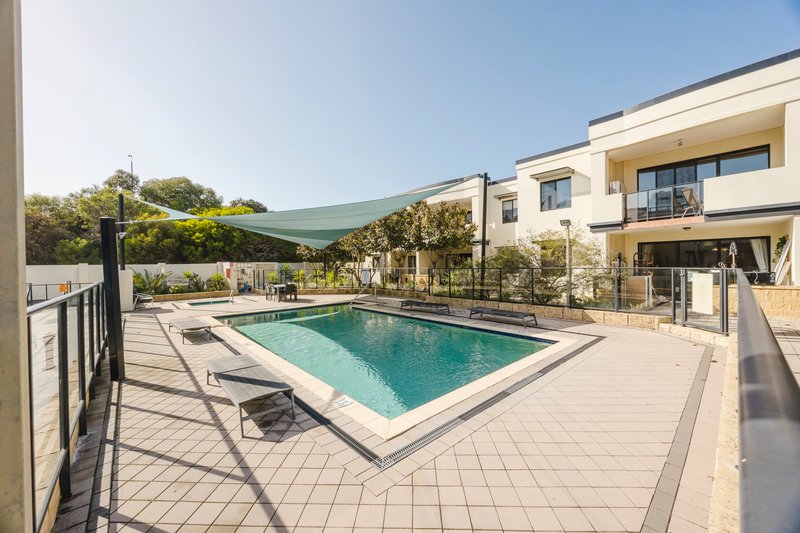 Photo - 23/5 Eastleigh Loop, Currambine WA 6028 - Image 18
