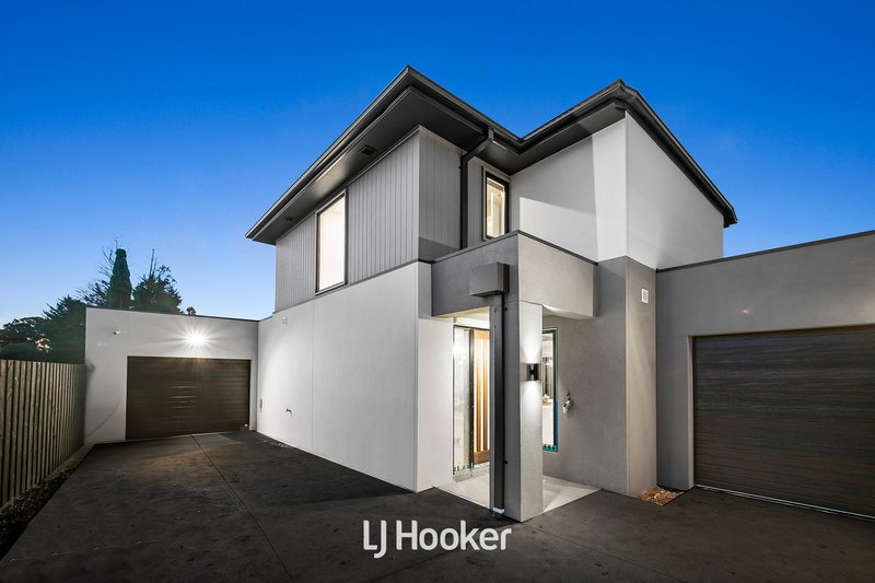 Photo - 2/35 Jesson Crescent, Dandenong VIC 3175 - Image 18