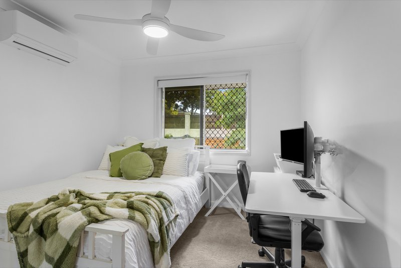 Photo - 2/35 Killarney Avenue, Robina QLD 4226 - Image 12