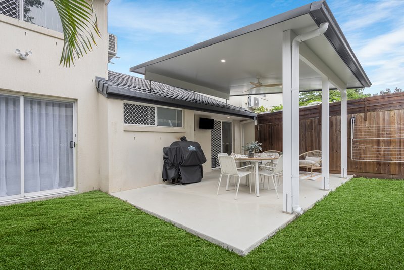 Photo - 2/35 Killarney Avenue, Robina QLD 4226 - Image 14