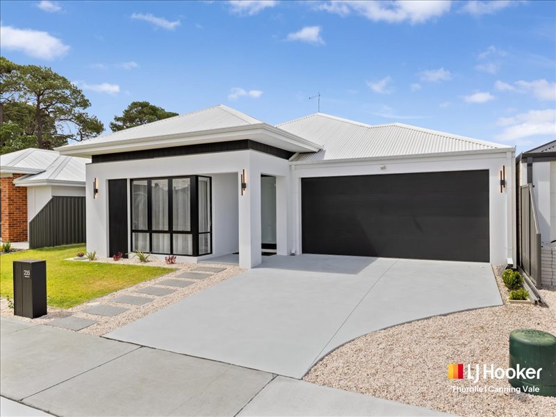 Photo - 235 Matison Street, Southern River WA 6110 - Image 2