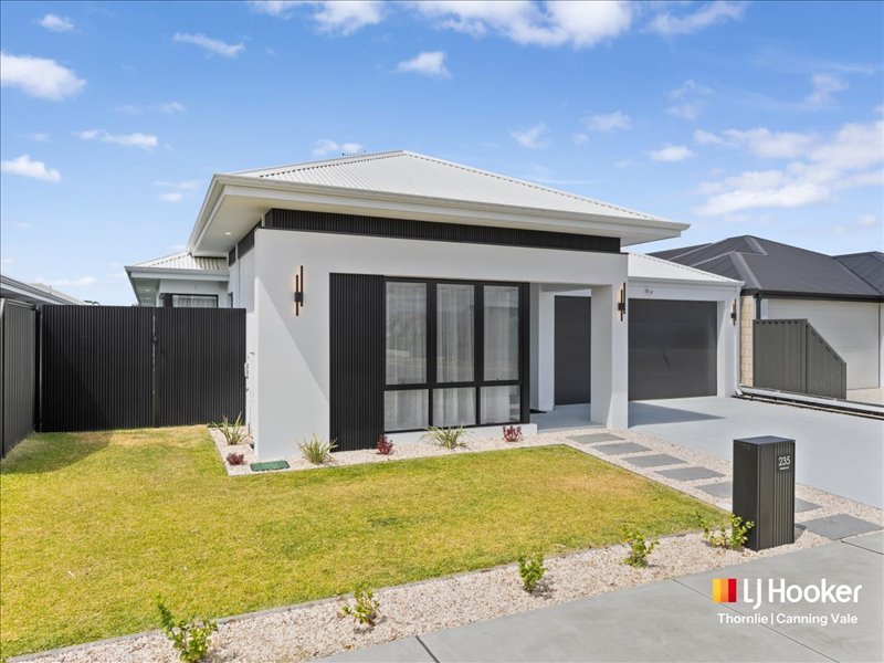 Photo - 235 Matison Street, Southern River WA 6110 - Image 3