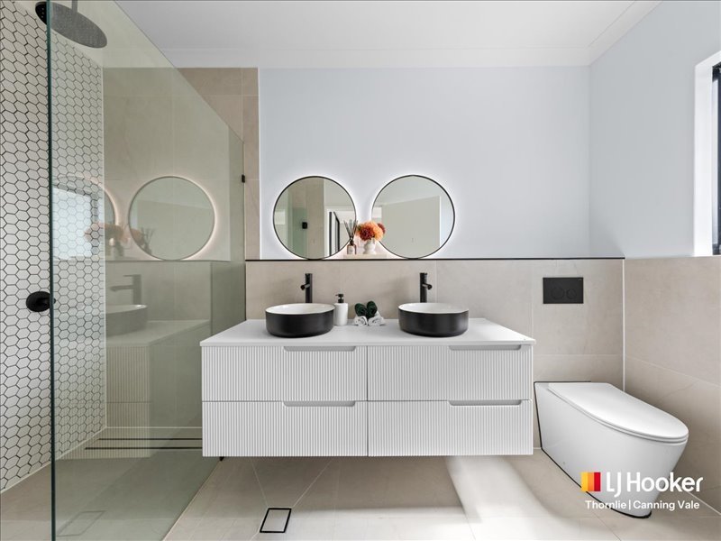 Photo - 235 Matison Street, Southern River WA 6110 - Image 9