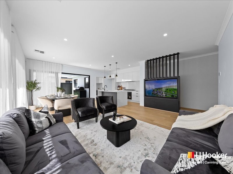 Photo - 235 Matison Street, Southern River WA 6110 - Image 14