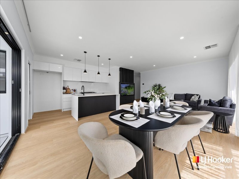 Photo - 235 Matison Street, Southern River WA 6110 - Image 16