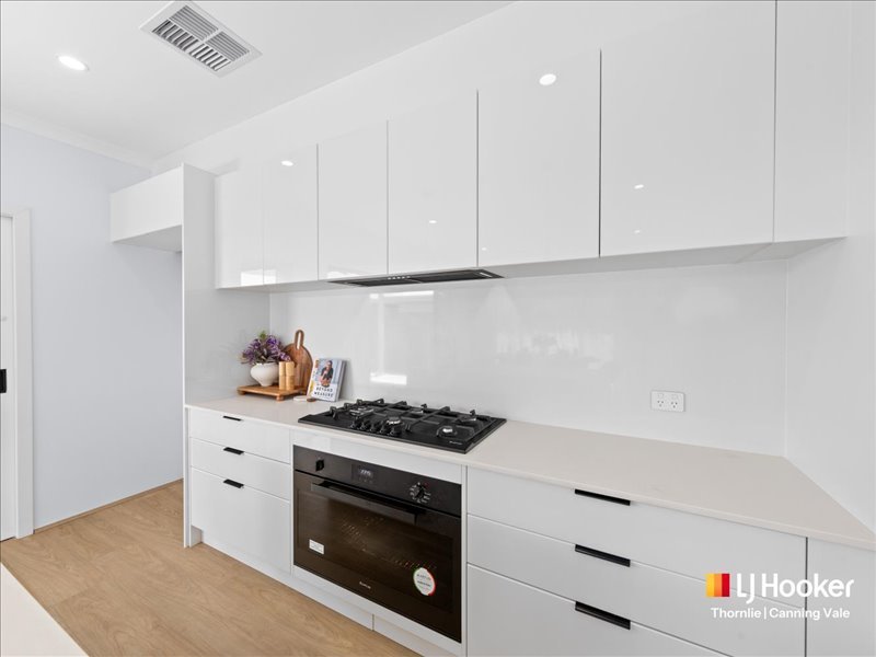 Photo - 235 Matison Street, Southern River WA 6110 - Image 20