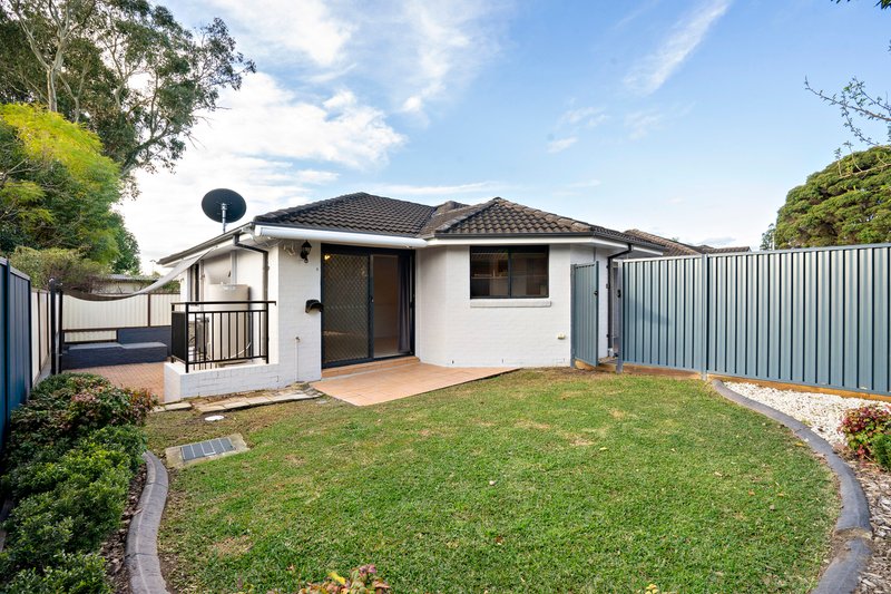 Photo - 2/35 Normac Road, Girraween NSW 2145 - Image 5