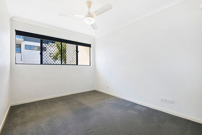 Photo - 2/35 Norman Street, Annerley QLD 4103 - Image 7