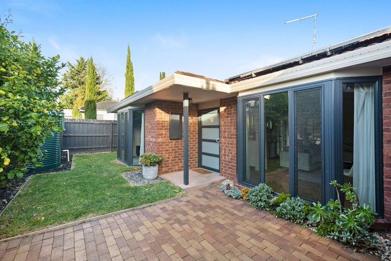 2/35 Olympic Avenue, Cheltenham VIC 3192