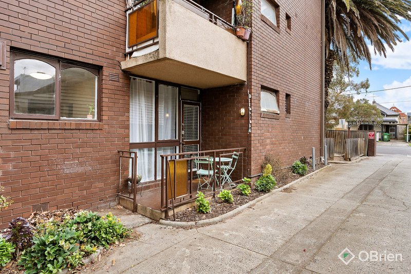 Photo - 2/35 Pickett Street, Footscray VIC 3011 - Image 8