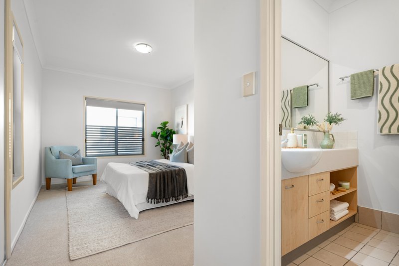 Photo - 2/35 Richmond Road, Morningside QLD 4170 - Image 15