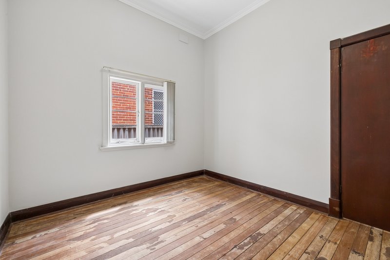 Photo - 235 Seventh Avenue, Inglewood WA 6052 - Image 10