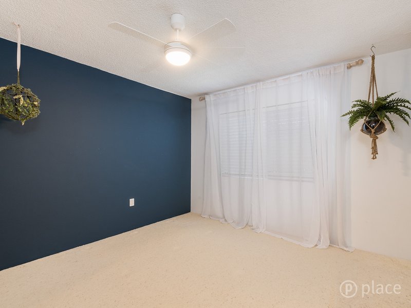 Photo - 2/35 Smallman Street, Bulimba QLD 4171 - Image 6