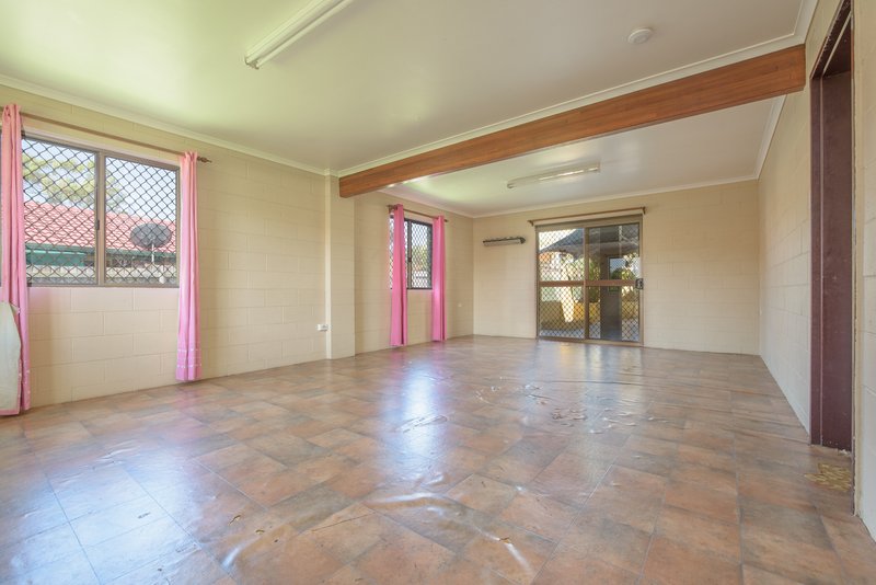 Photo - 235 Sun Valley Road, Kin Kora QLD 4680 - Image 15