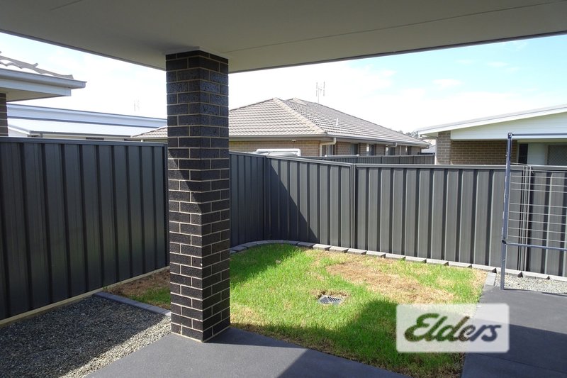 Photo - 2/35 Undercliff Street, Cliftleigh NSW 2321 - Image 9