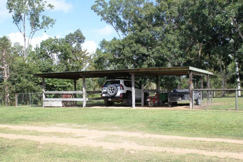 Photo - 2350 Hawkins Creek Rd , Dalrymple Creek QLD 4850 - Image 17