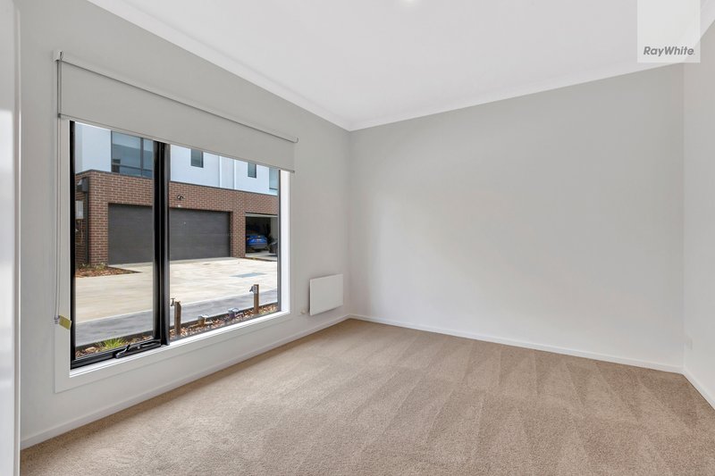 Photo - 23/50 Plush Circuit, Epping VIC 3076 - Image 7