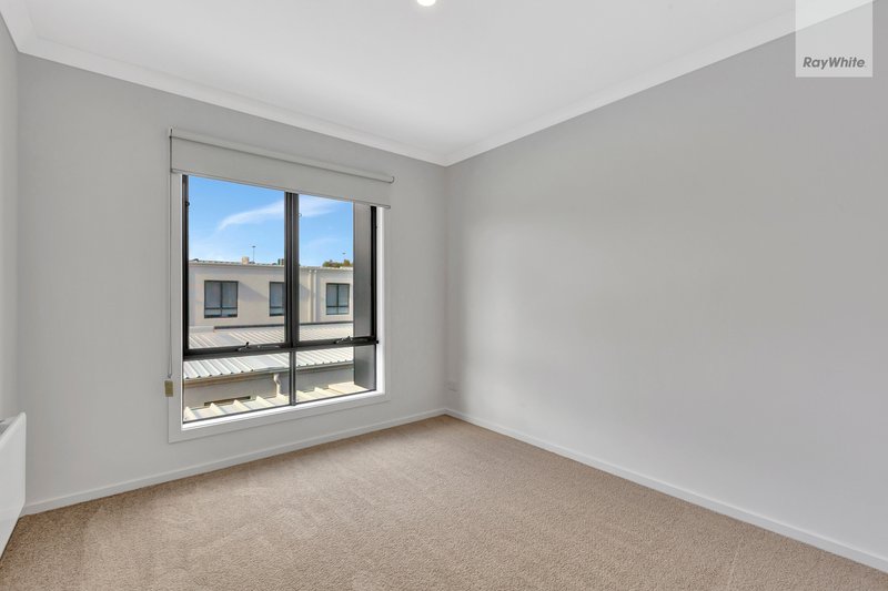 Photo - 23/50 Plush Circuit, Epping VIC 3076 - Image 8