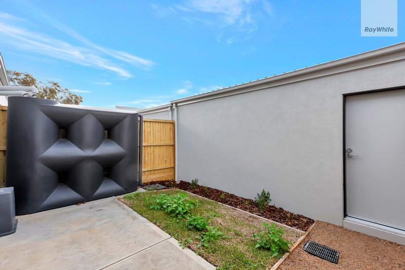 Photo - 23/50 Plush Circuit, Epping VIC 3076 - Image 11