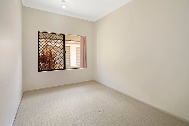 Photo - 2/355-359 Mcleod Street, Cairns North QLD 4870 - Image 4