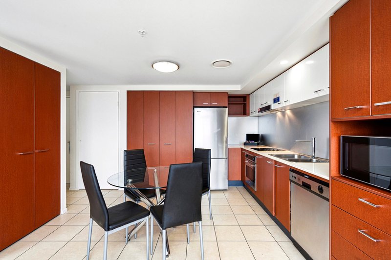 Photo - 2357/23 Ferny Avenue, Surfers Paradise QLD 4217 - Image 11