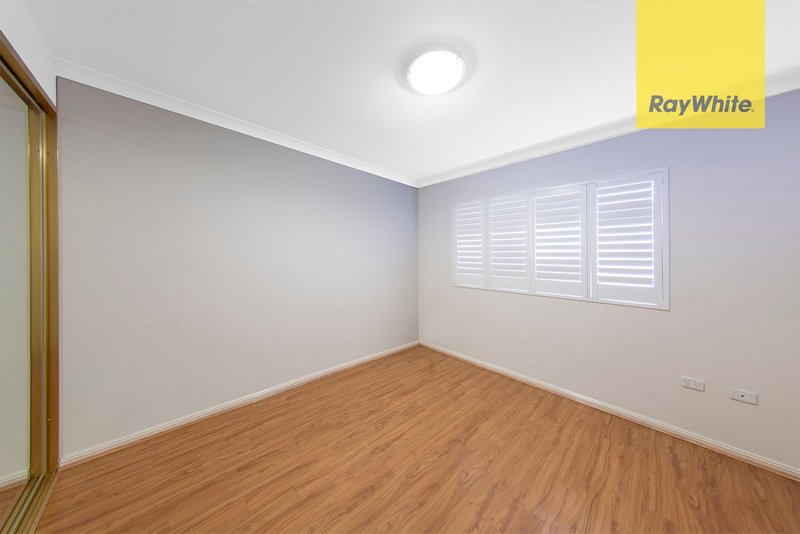 Photo - 2/36-40 Morton Street, Parramatta NSW 2150 - Image 4