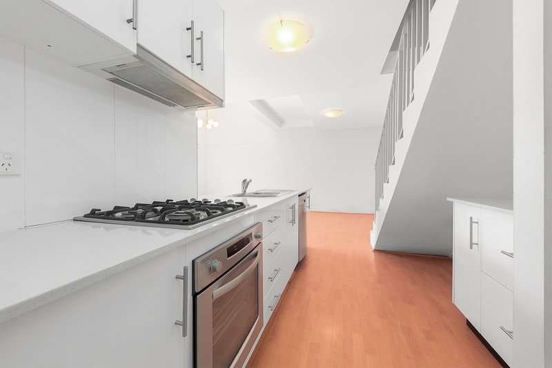 Photo - 23/6-8 The Crescent, Homebush NSW 2140 - Image 2