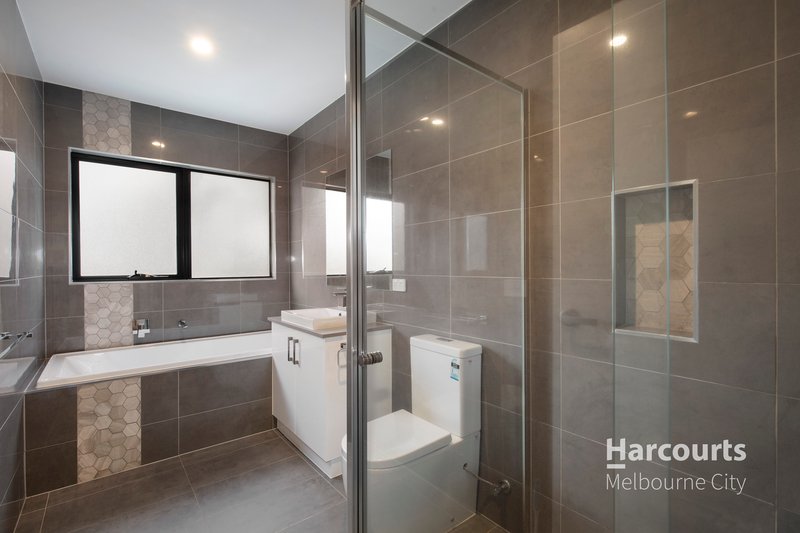 Photo - 2/36 Austin Crescent, Pascoe Vale VIC 3044 - Image 5