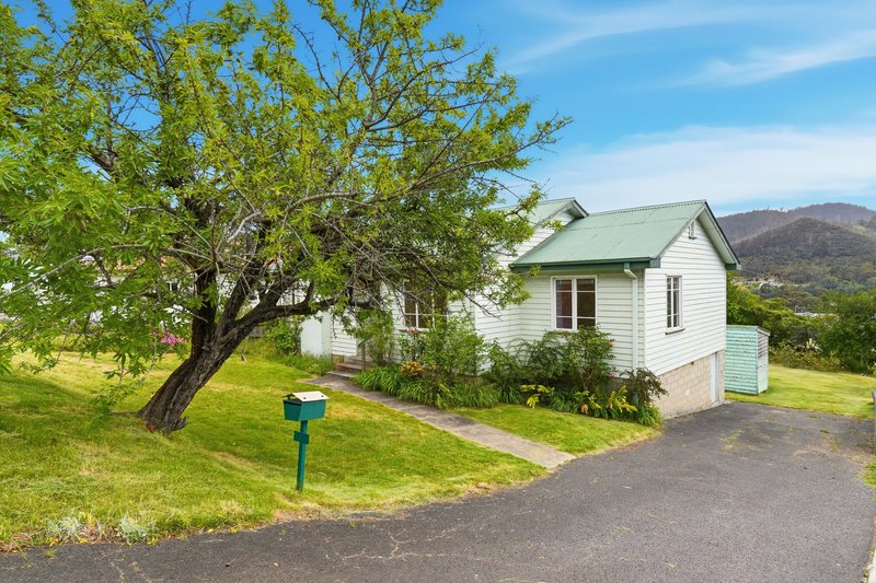 Photo - 236 Cambridge Road, Warrane TAS 7018 - Image 2