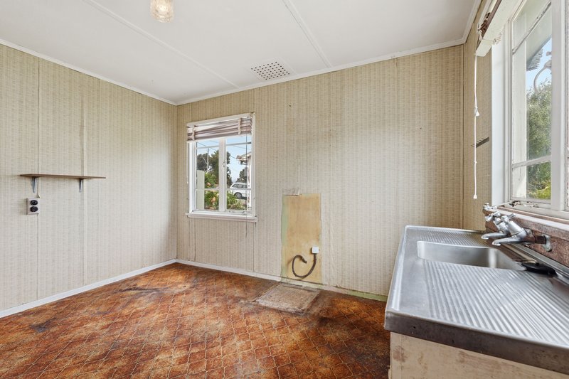 Photo - 236 Cambridge Road, Warrane TAS 7018 - Image 8