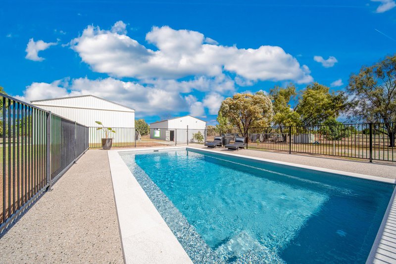 Photo - 236 Chudleigh Drive, Emerald QLD 4720 - Image 3