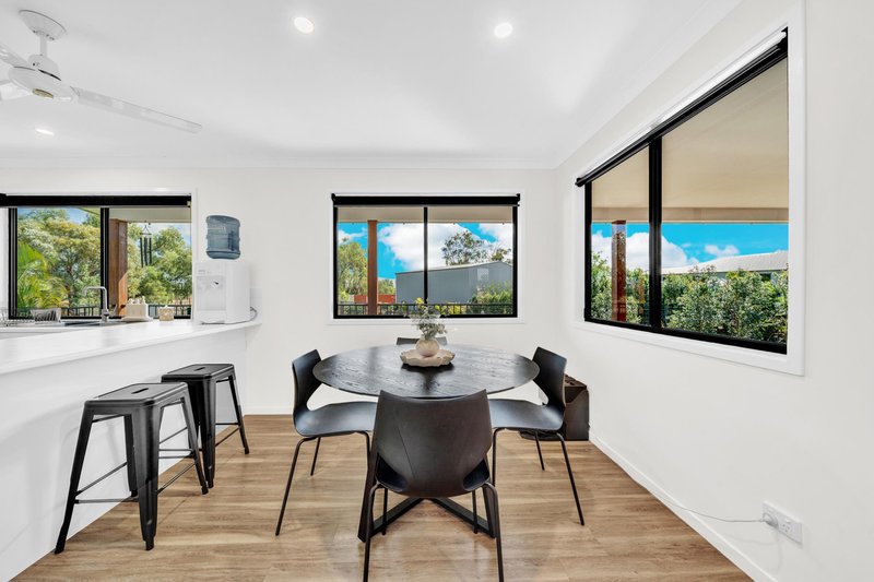 Photo - 236 Chudleigh Drive, Emerald QLD 4720 - Image 6