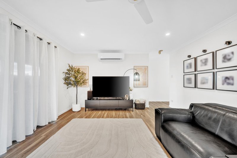 Photo - 236 Chudleigh Drive, Emerald QLD 4720 - Image 11