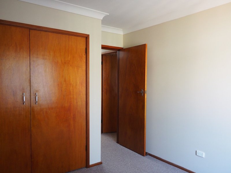 Photo - 2/36 Cumberland Street, Cessnock NSW 2325 - Image 9