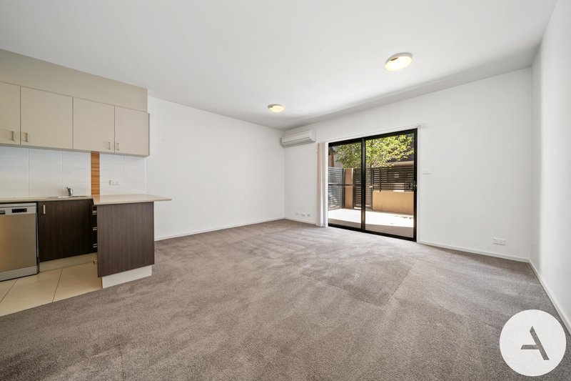 Photo - 23/6 Gungahlin Place, Gungahlin ACT 2912 - Image 5