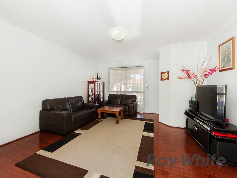 Photo - 2/36 Kiparra Close, St Albans VIC 3021 - Image 2